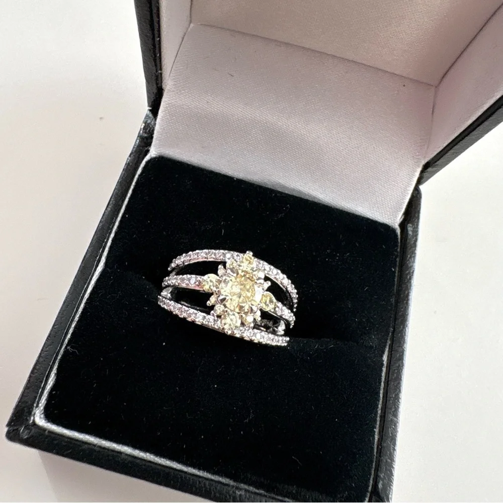Bomb Party Kids Ring RG79942K Lemon CZ Rhodium Plating